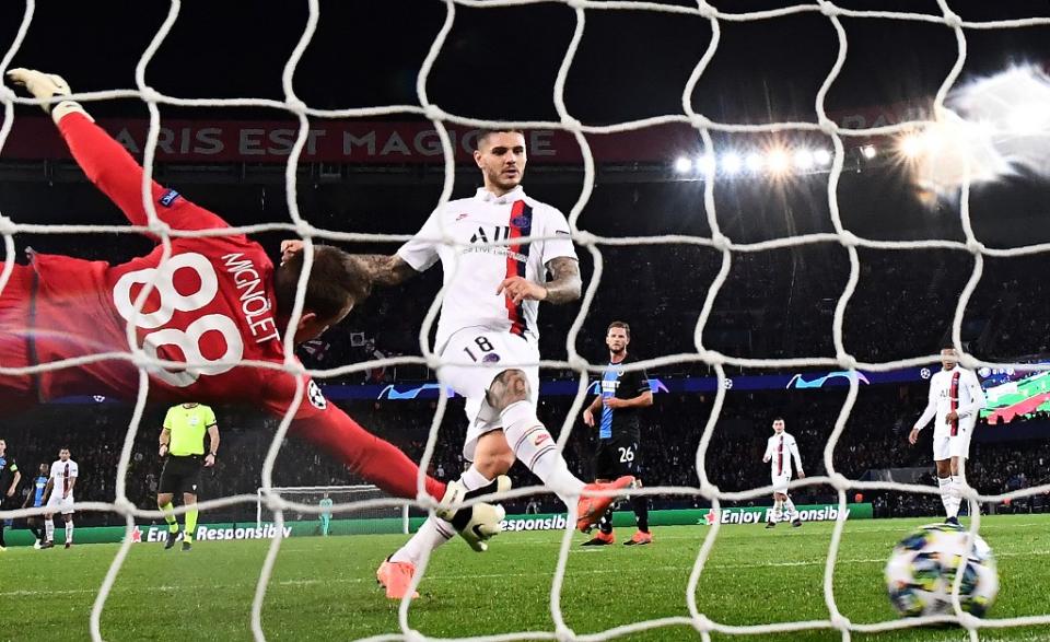 C'est reparti pour la deuxième période. Aucun changement d'un côté comme de l'autre et toujours un score de 1-0 pour les locaux ! (crédit AFP)