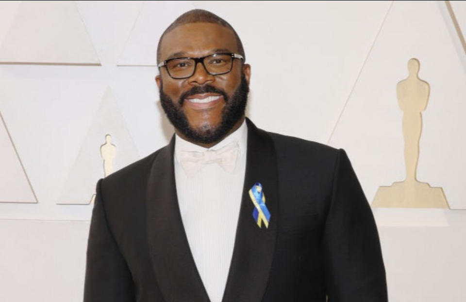 Tyler Perry helped out Cecily Tyson credit:Bang Showbiz