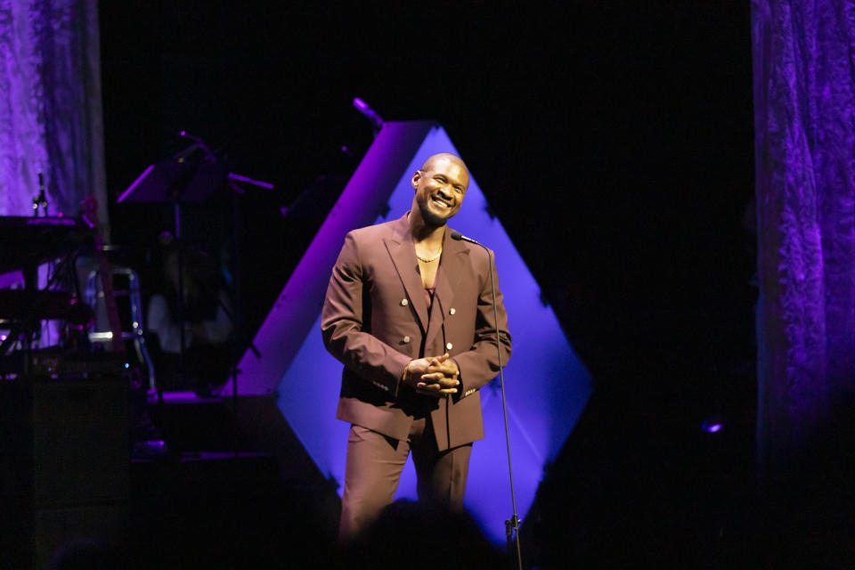 Usher attends the 2024 Apollo Theater Spring Benefit