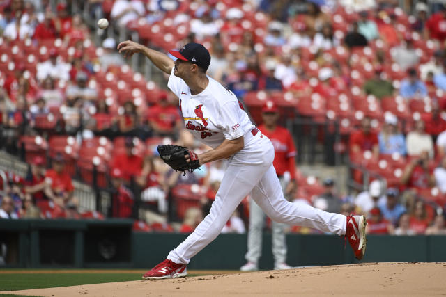 Walker's tiebreaking homer in 8th inning helps Cardinals beat Phillies 6-5  - ABC News