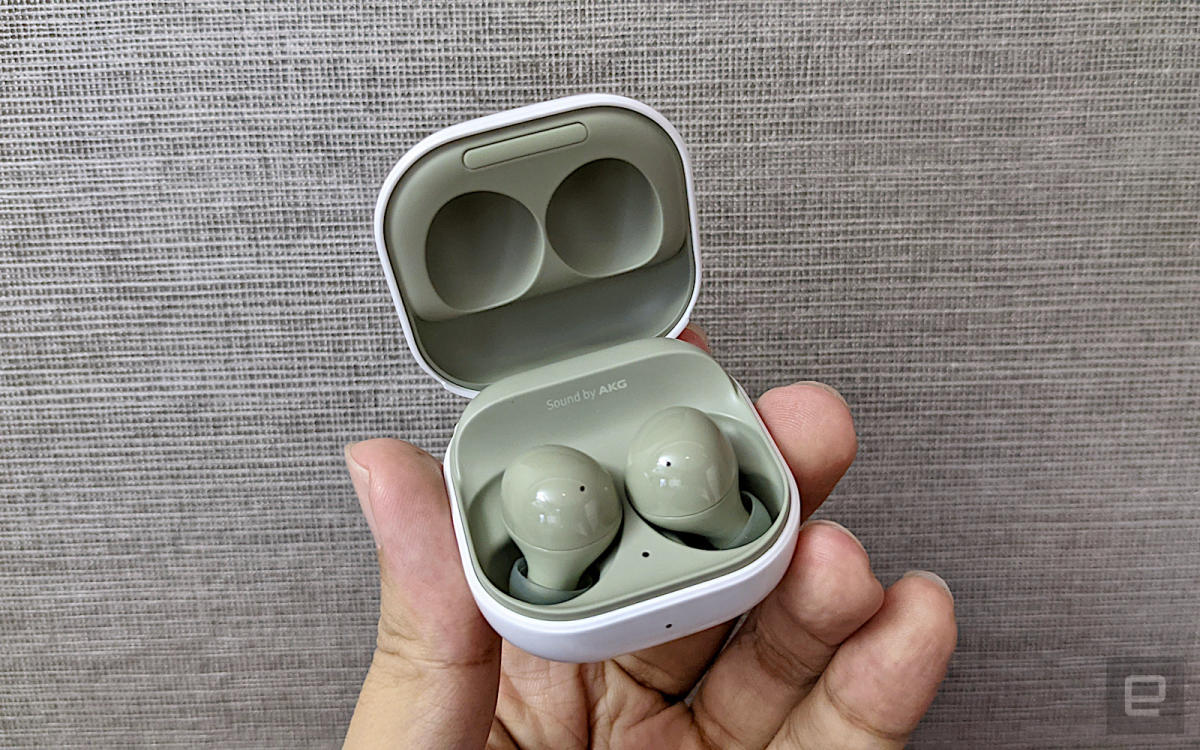 Samsung Galaxy Buds 2 變得沒那麼貴、也沒那麼花巧