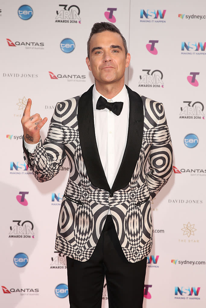 SYDNEY, AUSTRALIA - NOVEMBER 23: Robbie Williams arrives for the 30th Annual ARIA Awards 2016 at The Star on November 23, 2016 in Sydney, Australia. (Photo by Caroline McCredie/Getty Images)