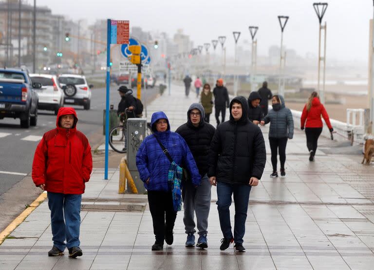 En el último fin de semana extralargo de este año, muchos turistas eligieron Mar del Plata para descansar a pesar del clima invernal