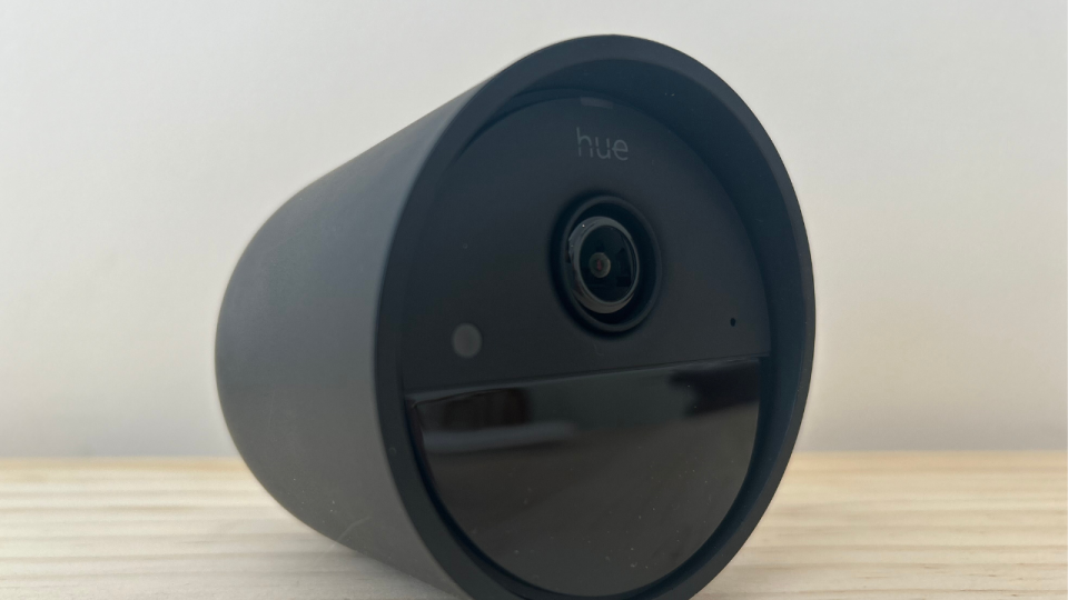 Philips Hue Secure Flood Light Camera