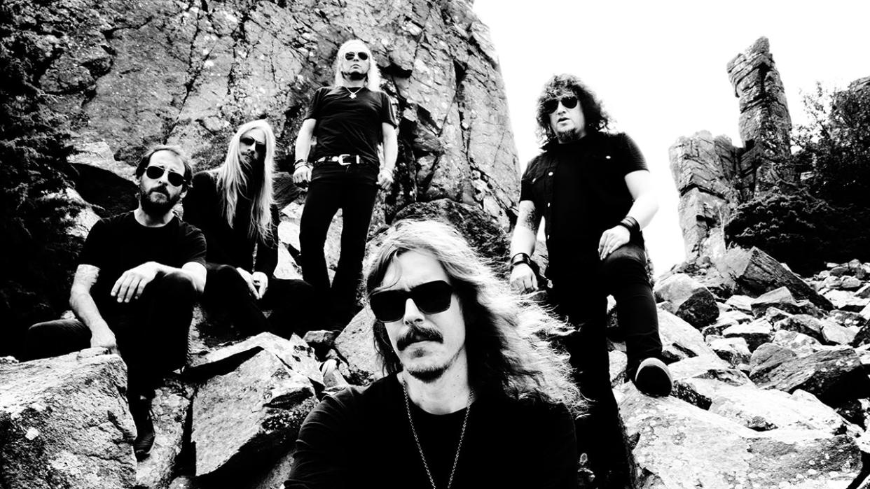  Opeth. 