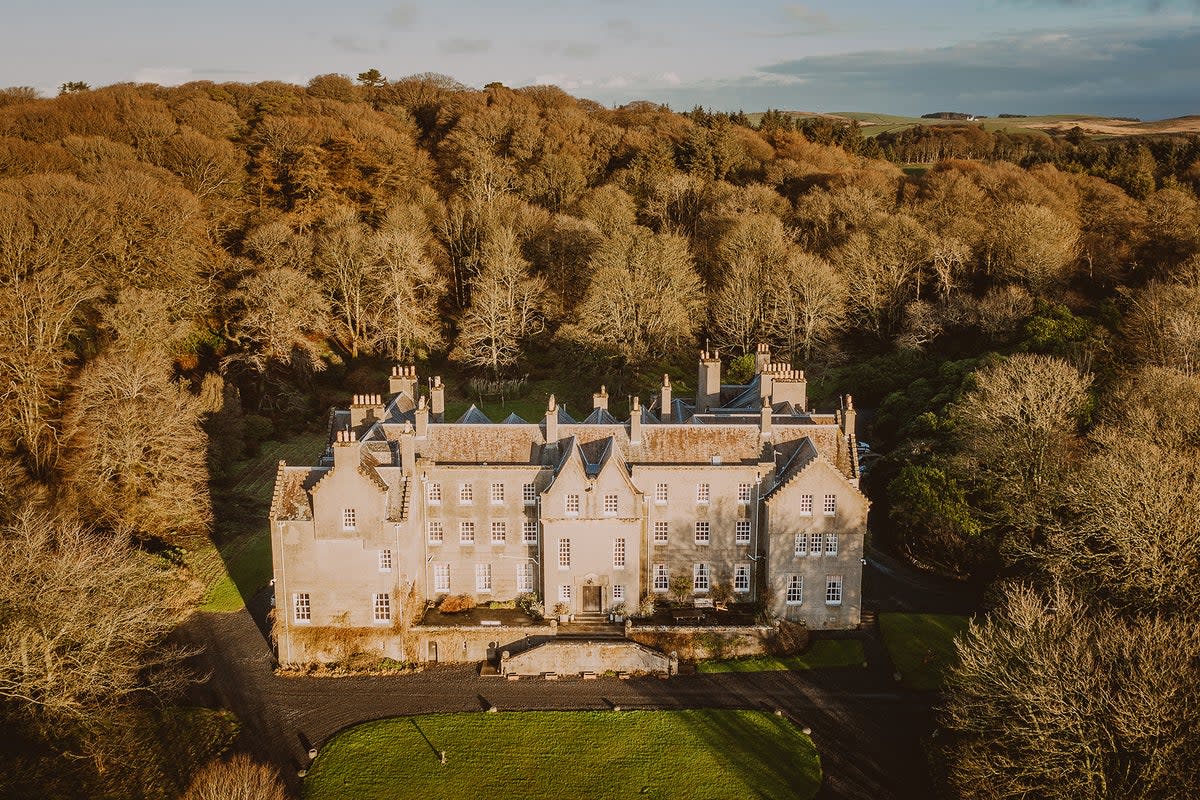 This Edwardian castle features elegant rooms fit for a queen (Dunskey Estate)