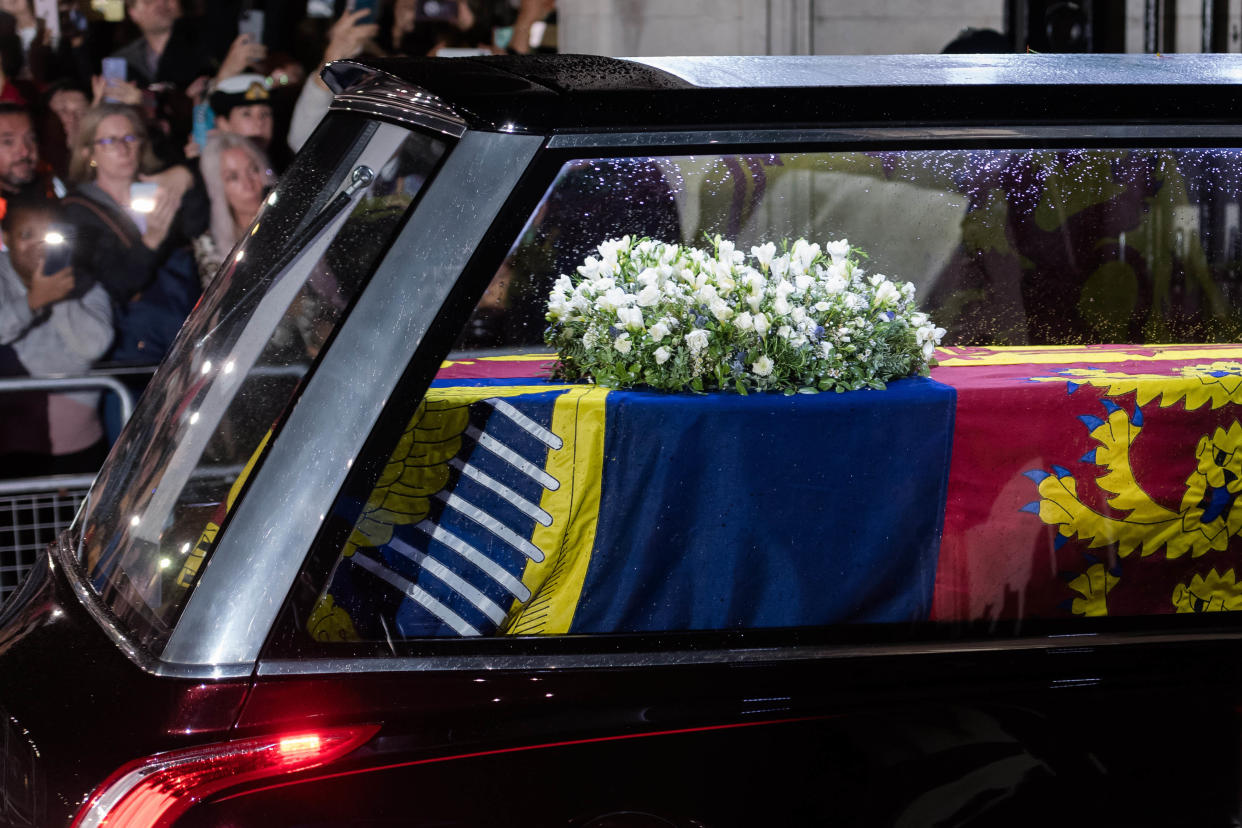 Coffin of Queen Elizabeth II Arrives in London (Wiktor Szymanowicz / Anadolu Agency via Getty Images)