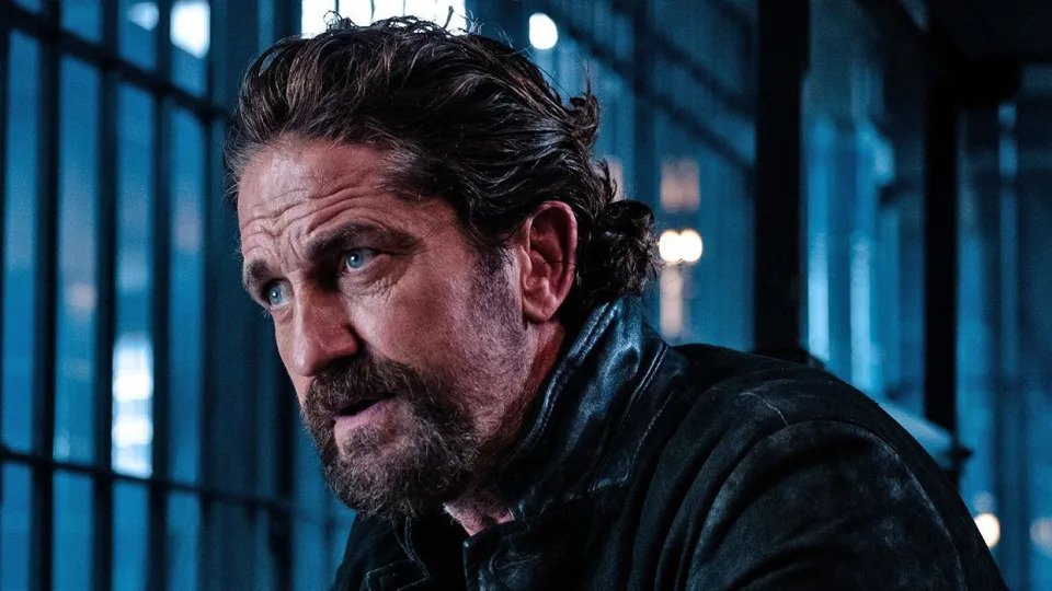  Gerard Butler in Copshop 