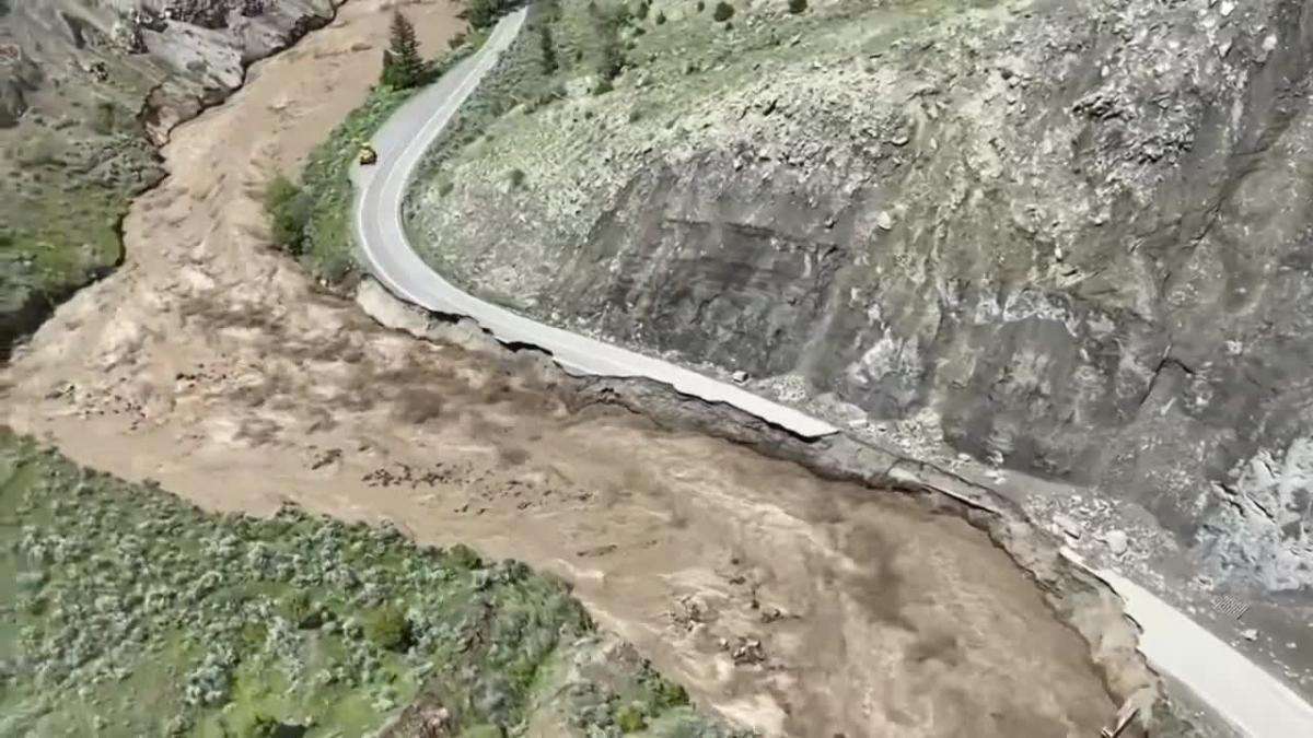 All entrances to Yellowstone National Park closed due to flooding