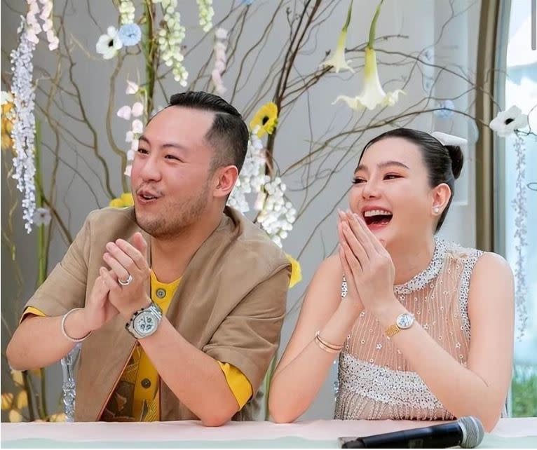 阿麗莎拉2022年與台灣富商Sebastian閃電結婚懷孕，夫妻曾上泰國綜藝節目。（圖／翻攝自Due Arisara IG）