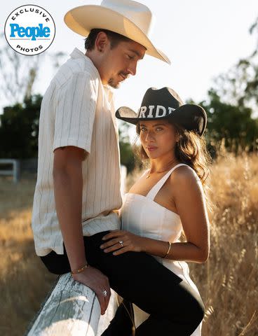 <p>Zulie Blair Photography</p> Hunter Fieri and Tara Bernstein posted their Western-themed engagement photos