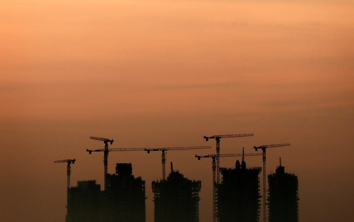 An apartment complex under construction in Singapore. (File photo: Reuters/Tim Wimborne)