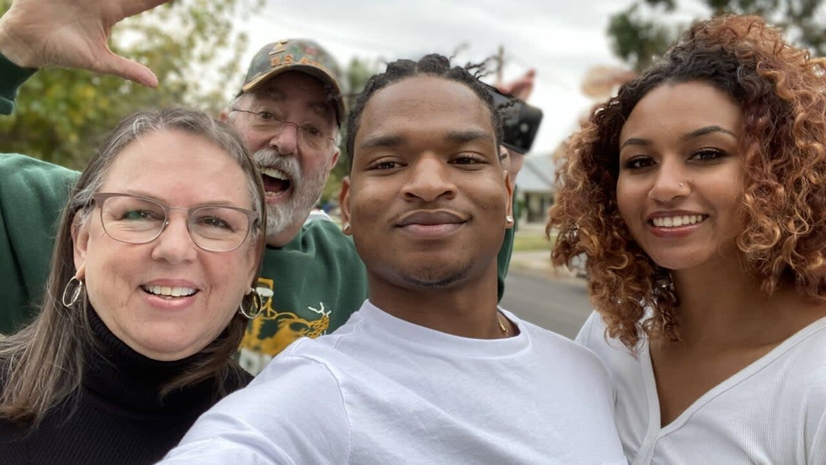 From left: Wanda and Lonnie Dench, Jamal Hinton,and Michaela  (Instagram)