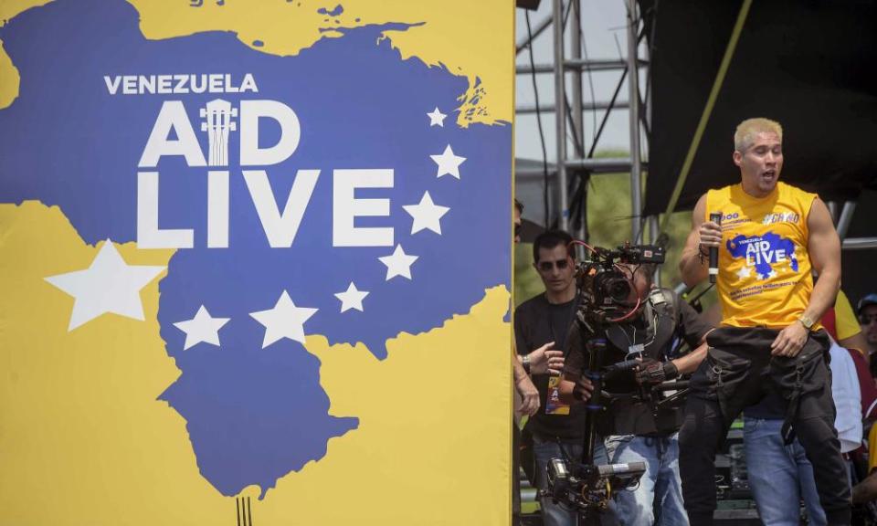 Venezuelan singer Chyno performing at Venezuela Aid Live in Cúcuta.