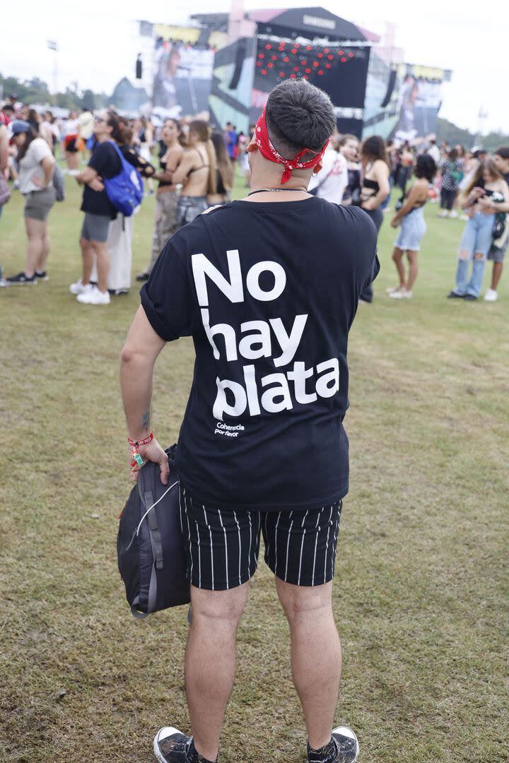 En diciembre de 2023, el presidente Javier Milei compartió una foto de una remera con la inscripción 