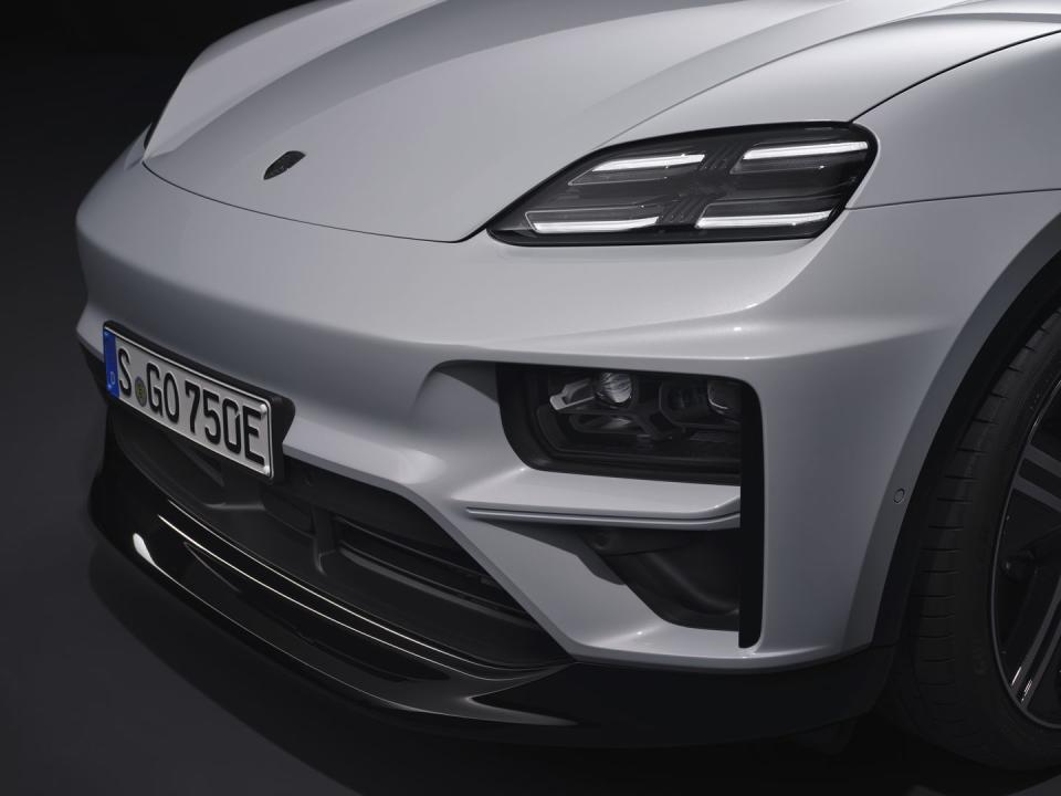 2024 porsche macan ev