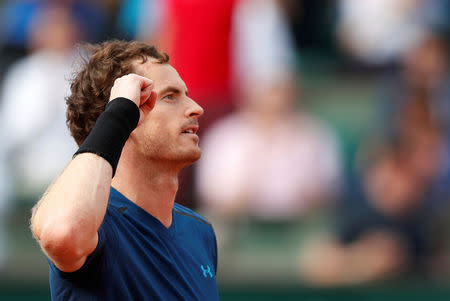 Tennis - French Open - Roland Garros, Paris, France - 30/5/17 Great Britain's Andy Murray celebrates winning his first round match against Russia's Andrey Kuznetsov Reuters / Christian Hartmann