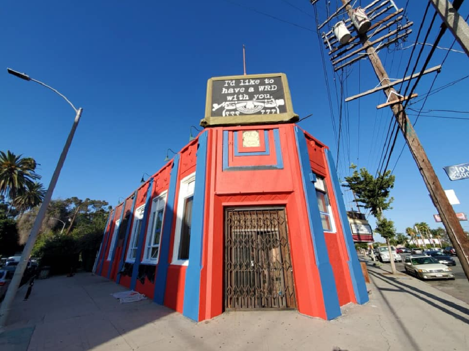 Take a selfie outside Cafe Club Fais Do-Do, which is a filming location in Crossroads (Facebook / Cafe Club Fais Do Do)