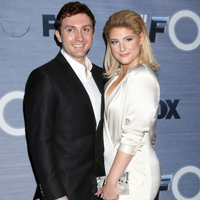 Meghan Trainor con su esposo Daryl Sabara credit:Bang Showbiz