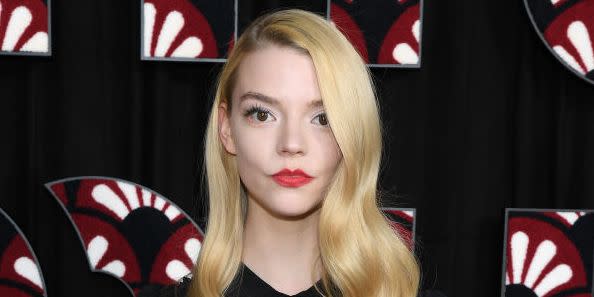 Anya Taylor-Joy dresses up as Princess Peach at 'Super Mario Bros