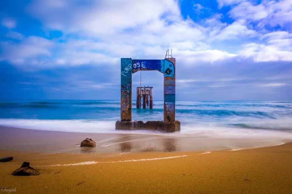 Davenport Pier (Alysha Painter)