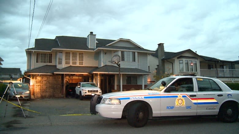 RCMP investigating suspicious house, vehicle fires in Surrey