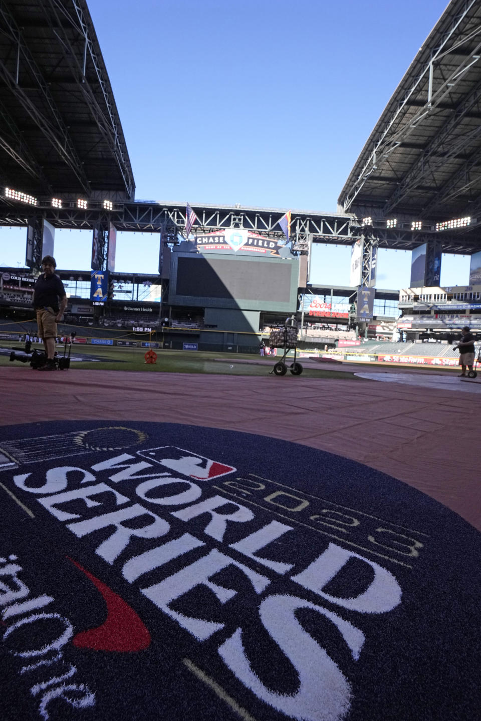 The roof at Chase Field is opened before Game 3 of the baseball World Series between the Texas Rangers and Arizona Diamondbacks Monday, Oct. 30, 2023, in Phoenix. (AP Photo/David J. Phillip)