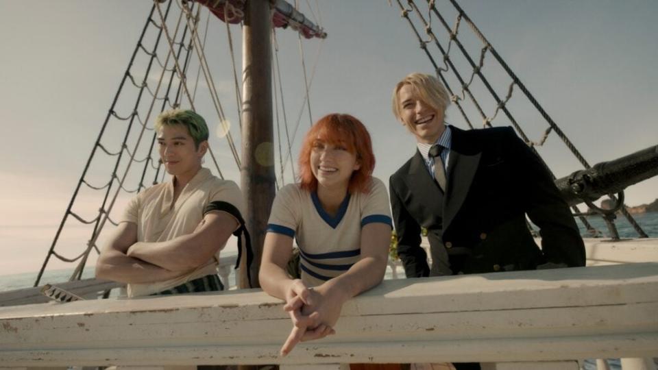 Mackenyu Arata as Roronoa Zoro, Emily Rudd as Nami, Taz Skylar as Sanji in season 1 of One Piece