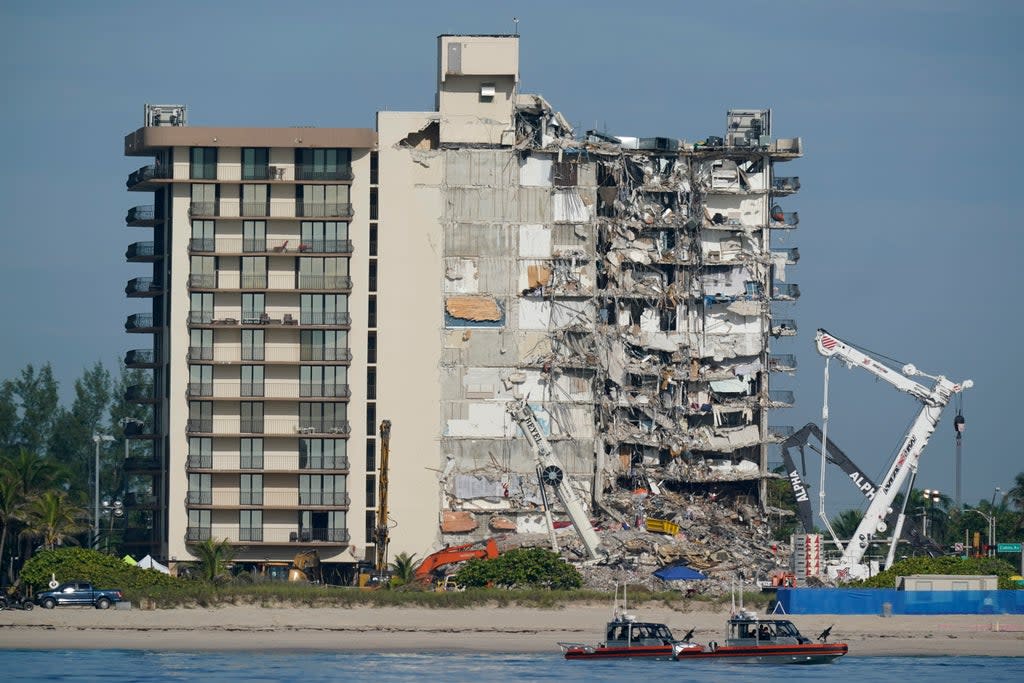 Building Collapse Miami (Copyright 2021 The Associated Press. All rights reserved)