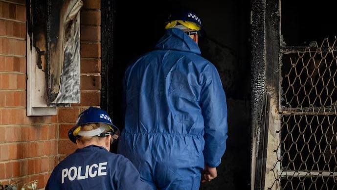 Police at the Lalor Park fire