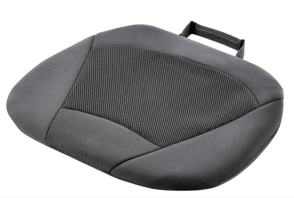 AutoTrends Gel Seat Cushion (Photo via Canadian Tire)