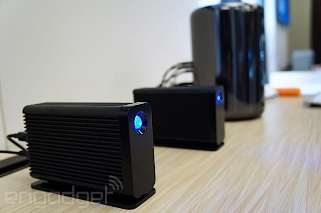 Specialist Omkreds Land LaCie Little Big Disk Thunderbolt 2 wields dual 500GB SSDs, Intel's latest  port tech | Engadget