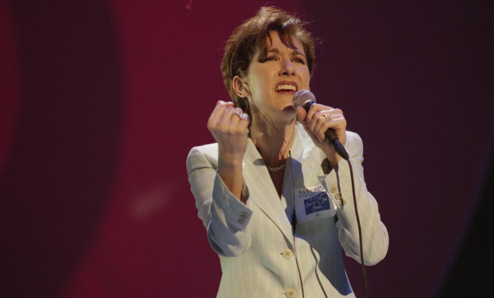 LOS ANGELES - JANUARY:   Celine Dion rehearses for the 22nd annual American Music Awards on January 28, 1995 at the Shrine Auditorium in Los Angeles, California.  (Photo by Joan Adlen/Getty Images)  