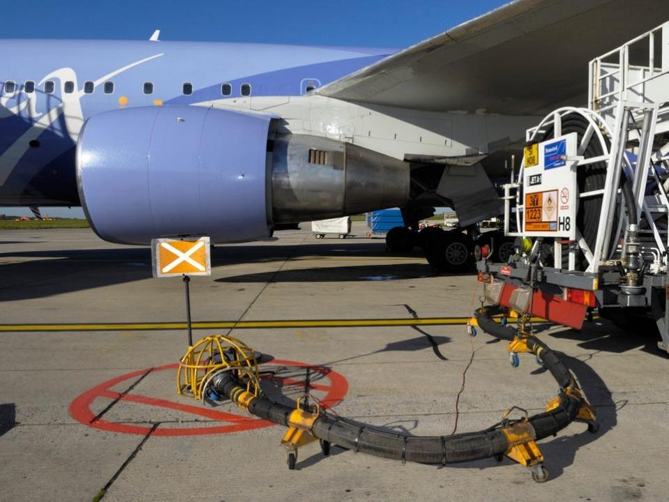 Boeing 767-200ER engine