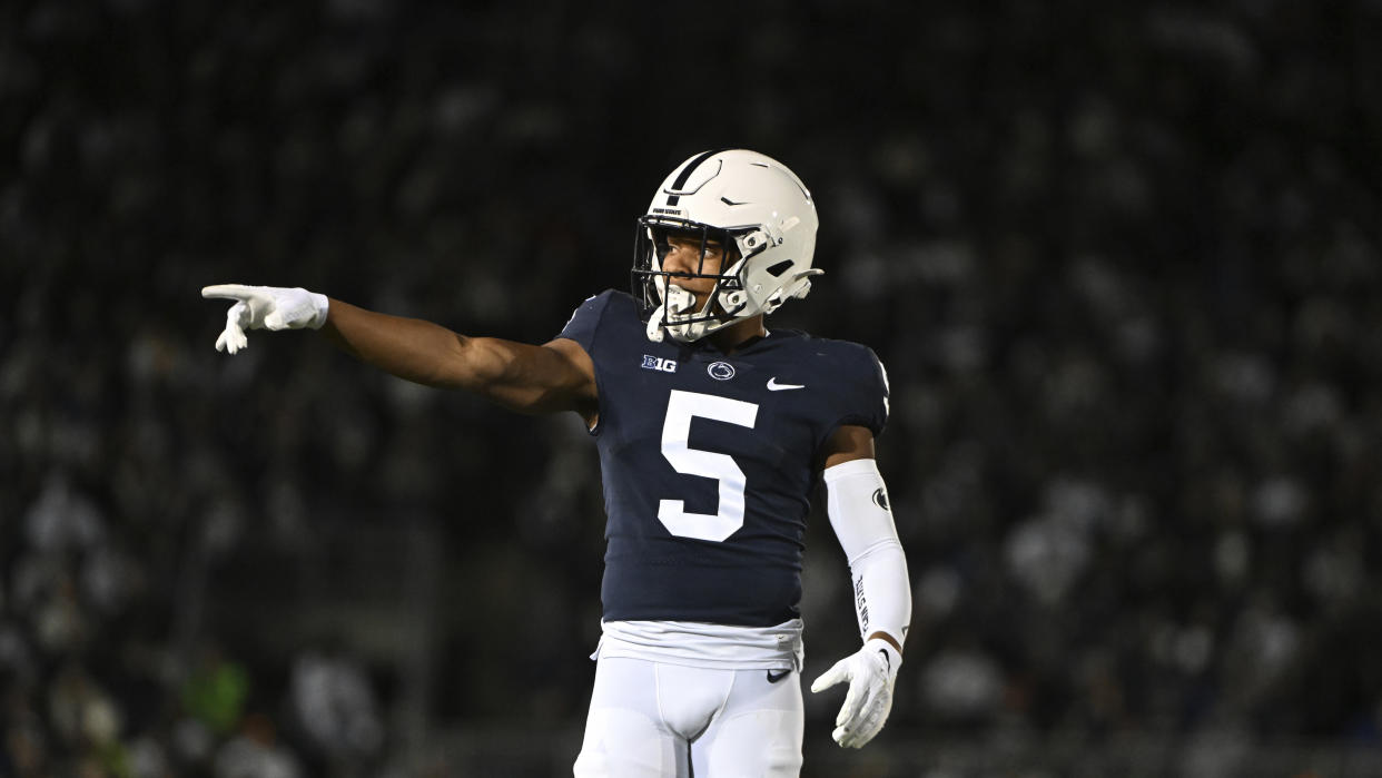 Penn State is in the Rose Bowl in our latest set of bowl projections. (AP Photo/Barry Reeger)