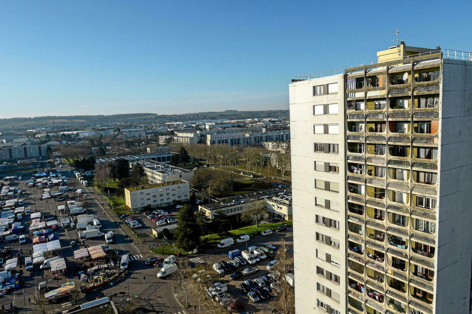 Le premier Davos des banlieues, événement soutenu par Bercy et Matignon, aura lieu le 17 et le 18 septembre prochain au Conseil économique, social et environnemental.  - Credit:Isa Harsin/Sipa