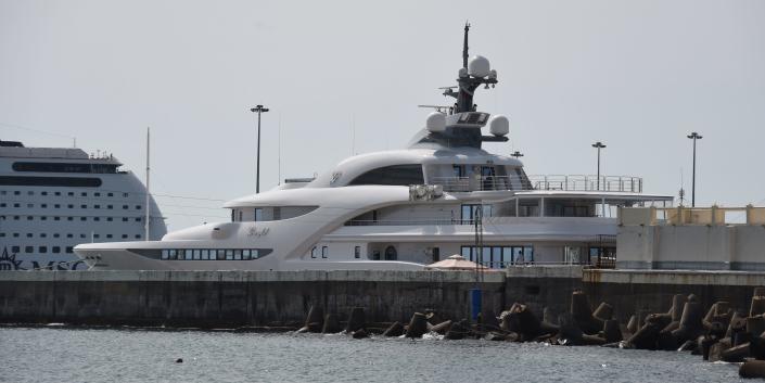 The yacht &#39;Graceful&#39; of Russian President Vladimir Putin is moored at the port of Sochi, Russia, 13 July 2015.