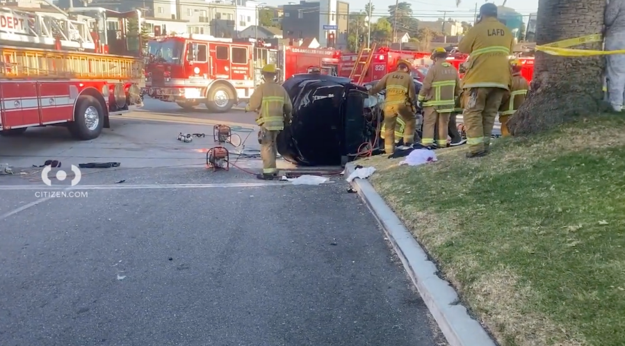 6 injured in two-vehicle rollover crash in SoCal