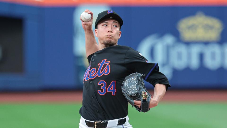 Jul 26, 2024; New York City, New York, USA; New York Mets starting pitcher Kodai Senga (34) delivers a pitch during the first inning against the Atlanta Braves at Citi Field.