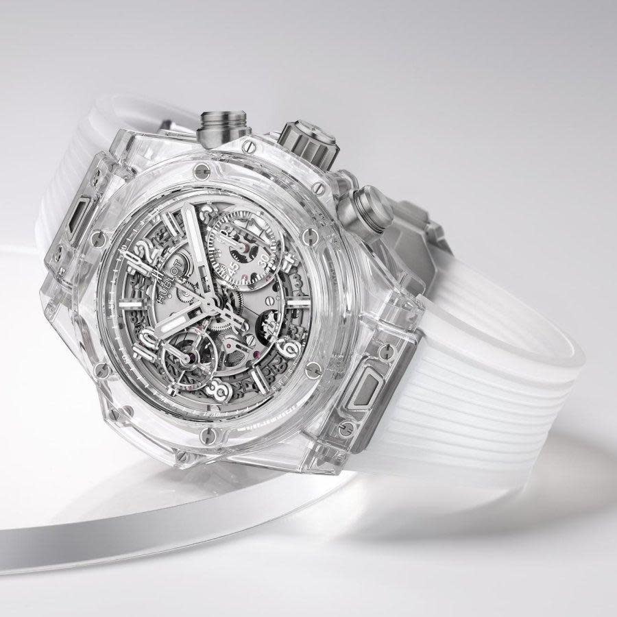 HUBLOT Big Bang Unico透明藍寶石水晶計時碼錶，定價約NT$2,126,000。