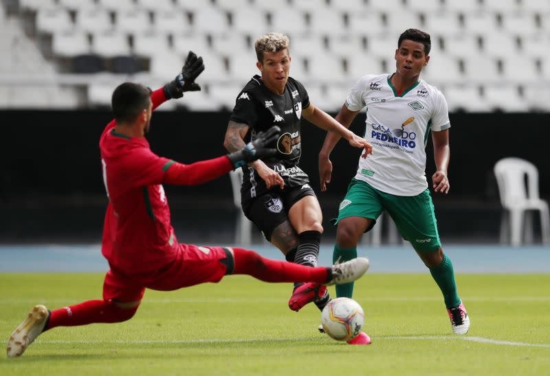 Carioca Championship - Botafogo v Cabofriense