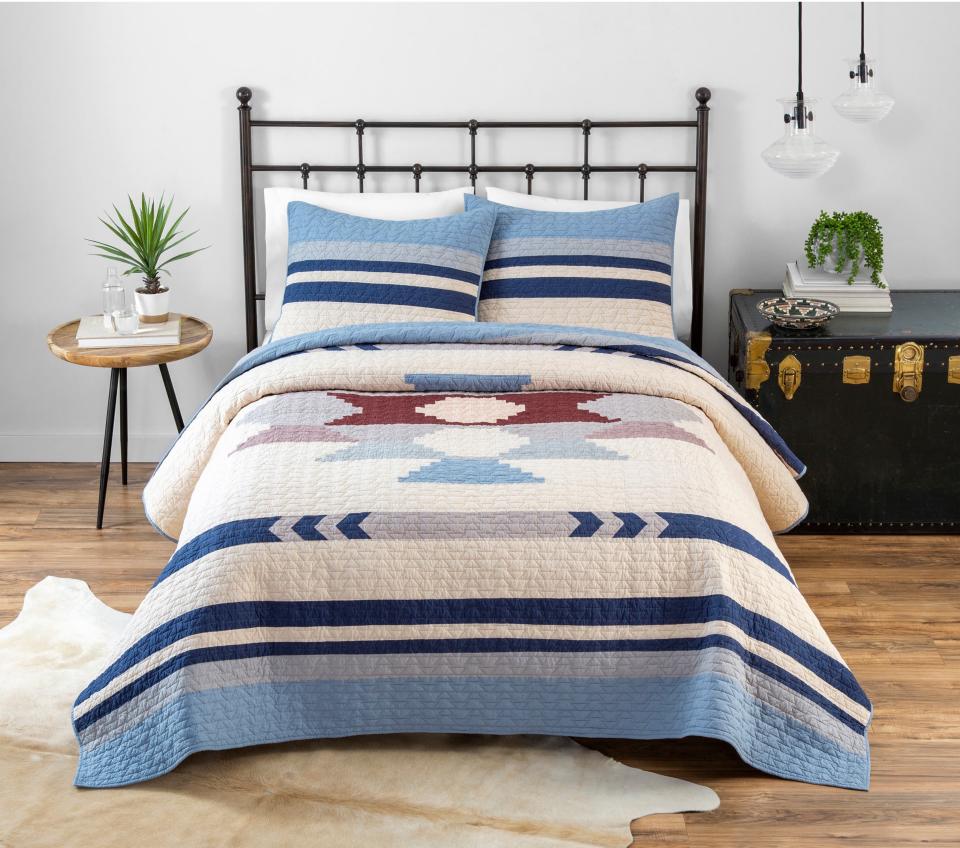 Pendleton Diamond Ridge Quilt & Sham Set. Image via Nordstrom.