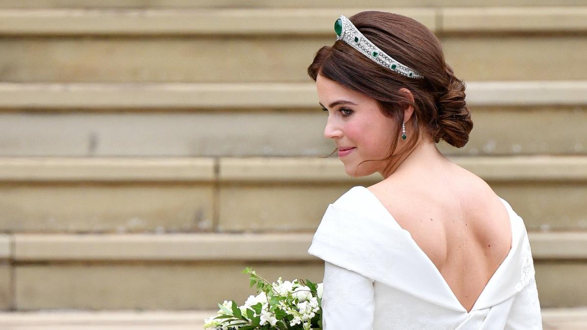 The Daily Diadem: The Russian Pearl Bandeau