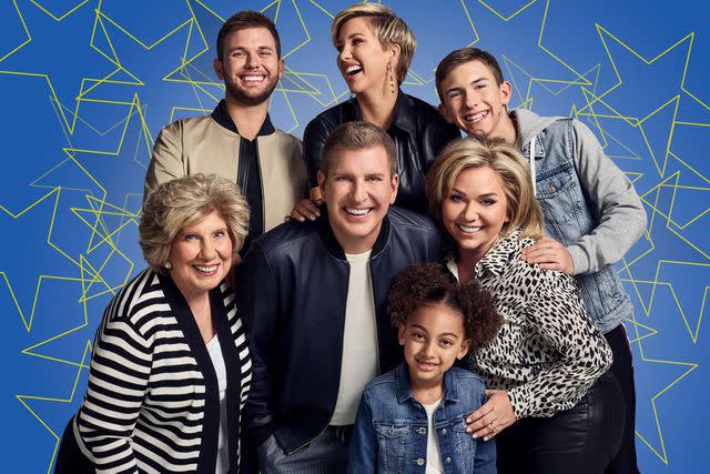 Tommy Garcia/USA Network/NBCU Photo Bank (L-R) Faye Chrisley, Chase Chrisley, Todd Chrisley, Savannah Chrisley, Chloe Chrisley, Julie Chrisley and Grayson Chrisley are pictured.