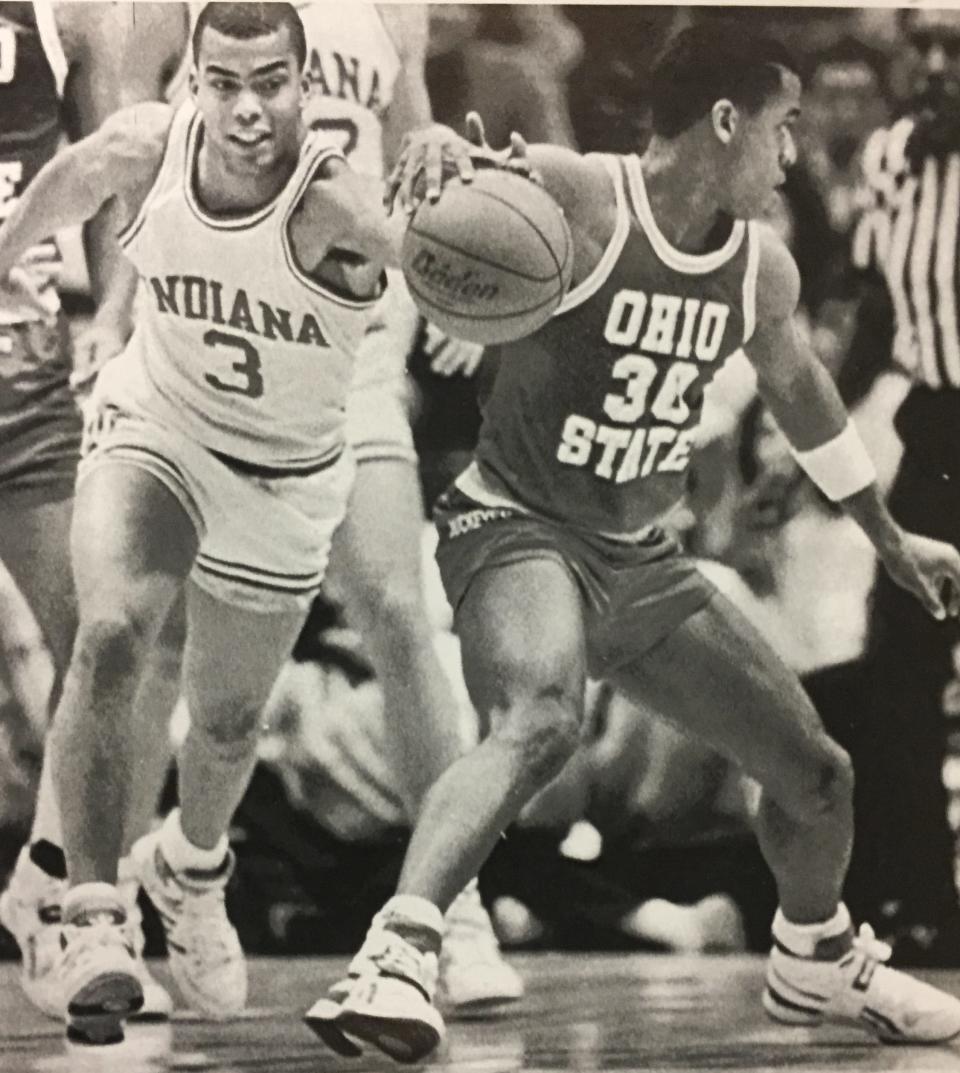 Jay Edwards moves in to steal the ball from Ohio State's Jamaal Brown on Jan. 4, 1989.