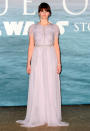 <p>Da schlafen uns doch glatt die Füße ein: Felicity Jones sah auf der "Rogue One"-Premiere in London in ihrem reizlosen Pastellgewand von Giambattista Valli aus wie ein Schluck Wasser in der Kurve. (13. Dezember 2016, Bild: Getty Images) </p>