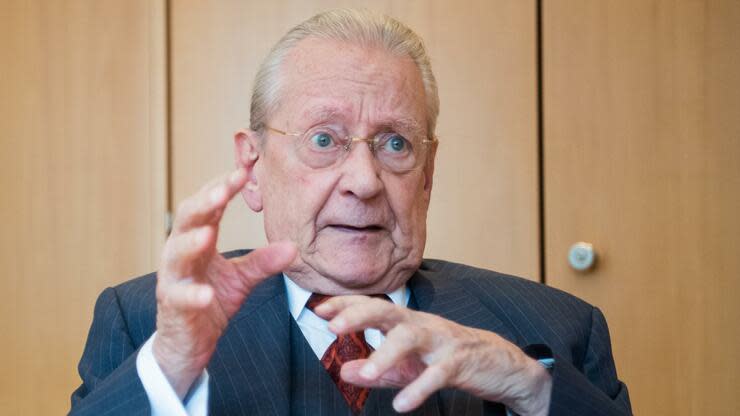 Der Ex-Wirtschaftsführer schließt sich der Groko-Kritik von Friedrich Merz an. Foto: dpa