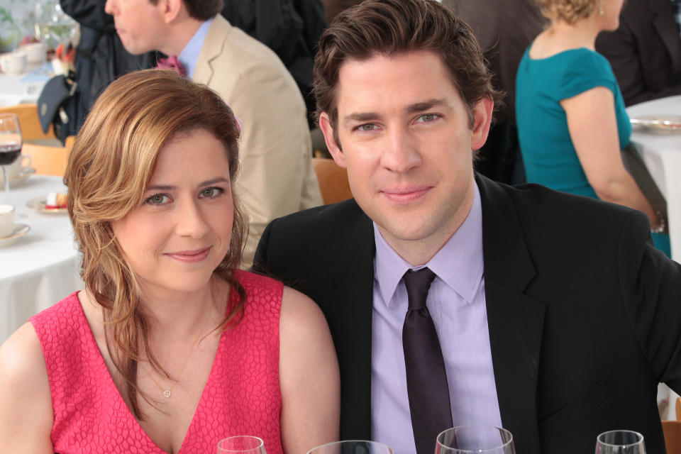 John Krasinksi and Jenna Fischer (Jim and Pam) during happier times. (Getty)