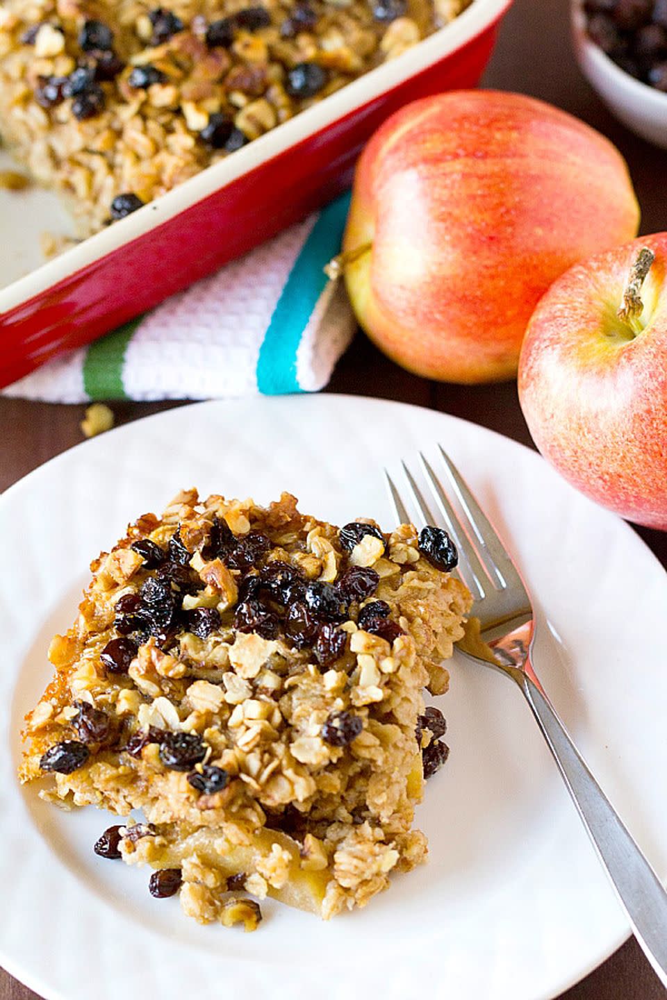 apple cinnamon-raisin-and-walnut baked oatmeal