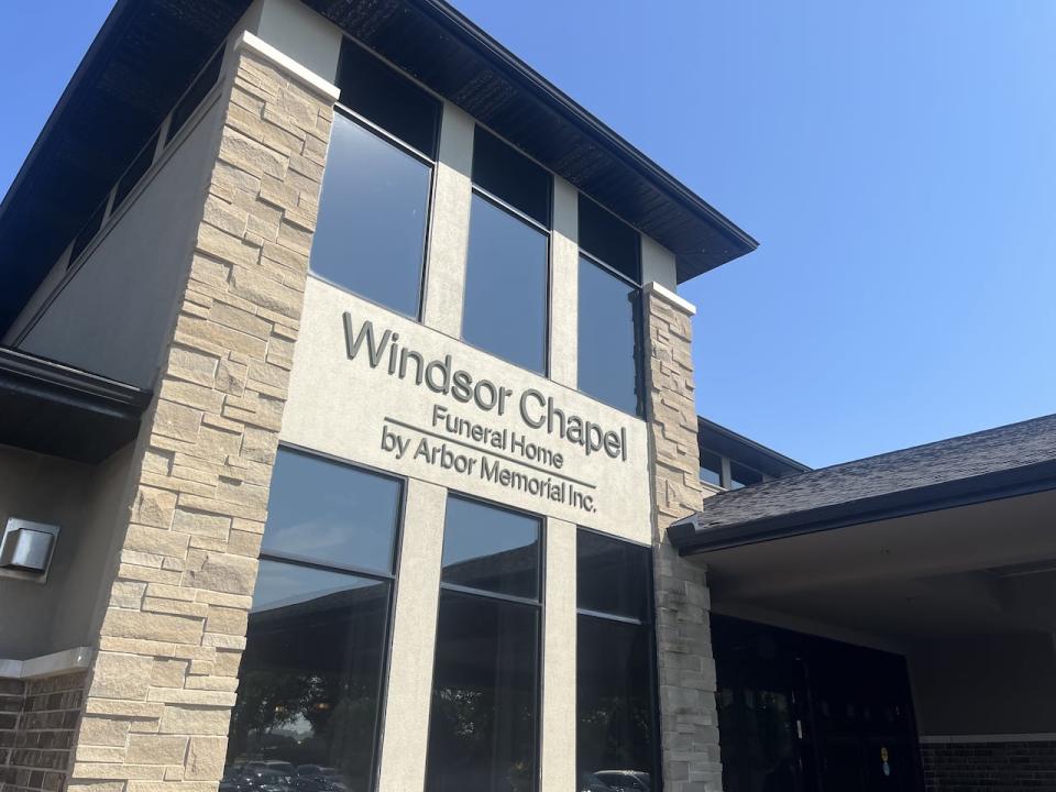 The Windsor Chapel Banwell location is hosting the "Rainbow Bridge Memorial Service" to honour deceased pets.